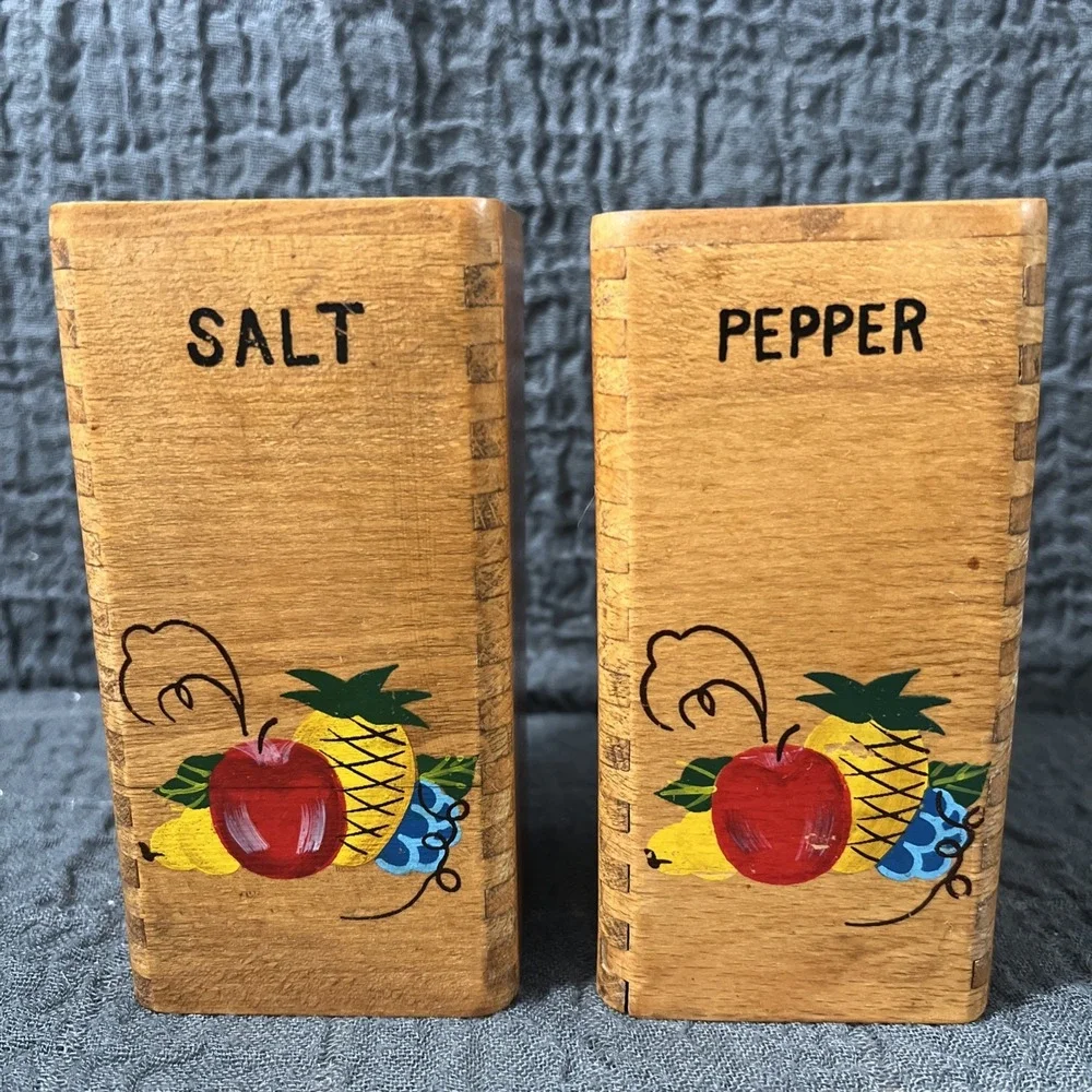 Vtg Salt & Pepper Shakers‎ Mid Century 60s Collectible Large Wood Ucagco Fruit
